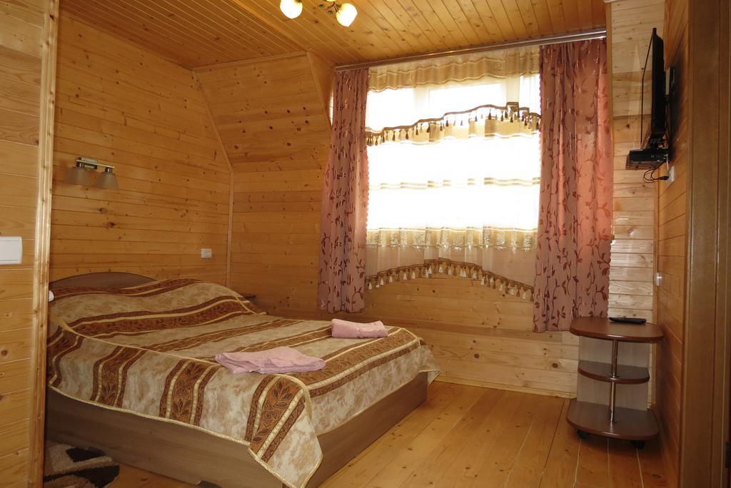 Bilyy Kamin Guest House Tatariv Phòng bức ảnh