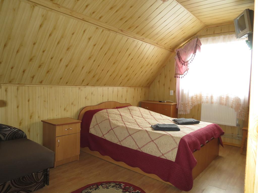 Bilyy Kamin Guest House Tatariv Ngoại thất bức ảnh